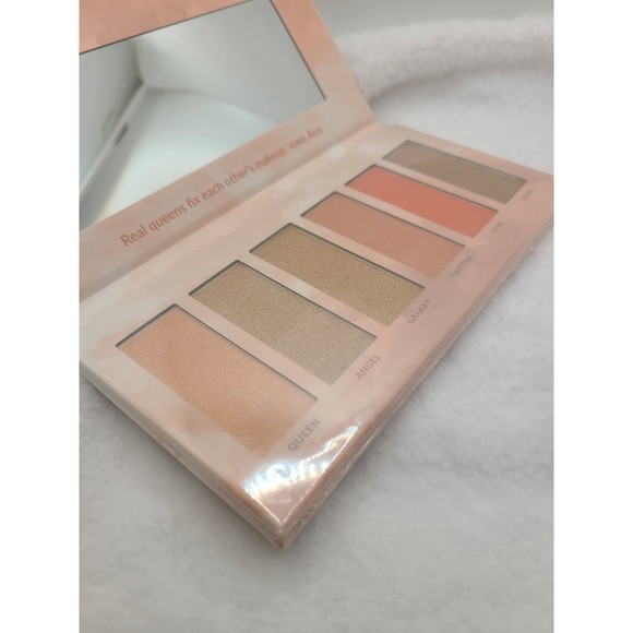 BH COSMETICS BFF Better Together Ana Kohler + Alina Mour face palette - Picture 3 of 4